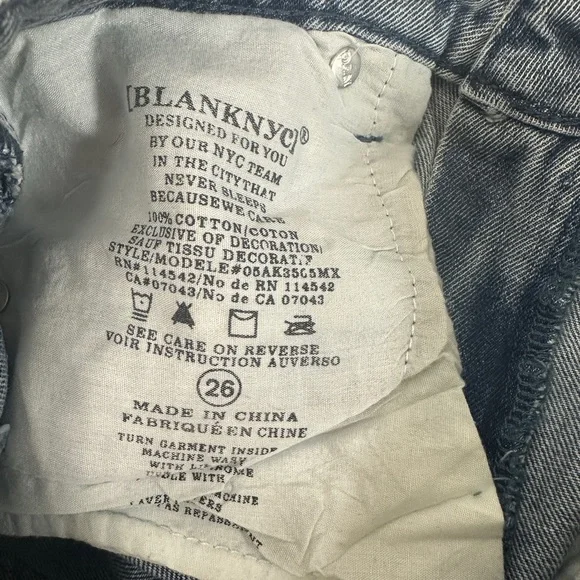 BlankNYC Magic Hour Jeans size 26 Blue Studded Denim Pants - Picture 7 of 7